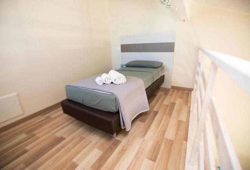 پانسیون La Perla Amantea