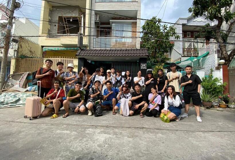 Adora Central Park Hostel