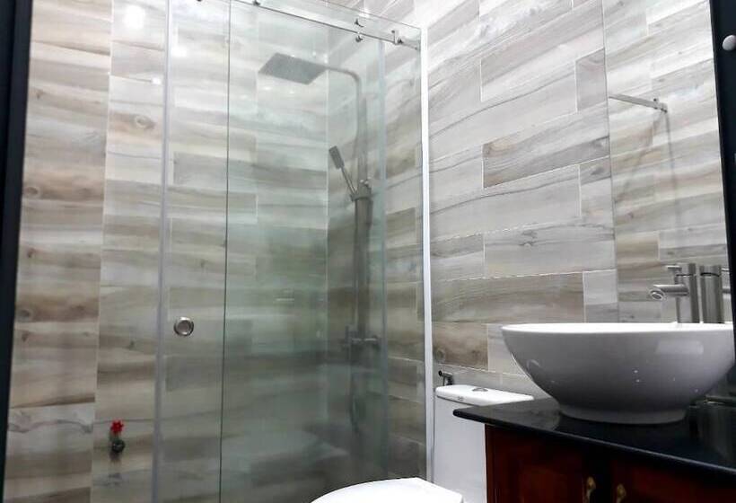 Adora Central Park Hostel