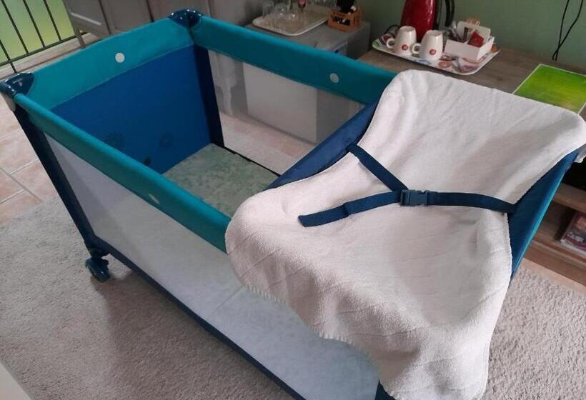 צימר La Chambre Tomis Ath