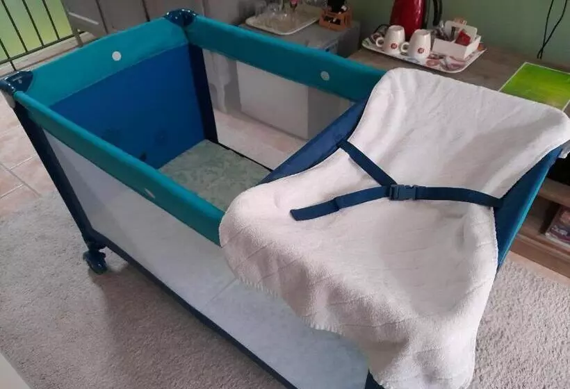 Aamiaismajoitus (B&B) La Chambre Tomis Ath