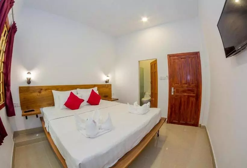 هتل Poolside Villa