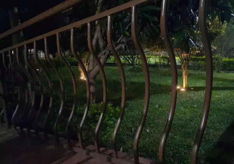 Airport Side Hotel Entebbe