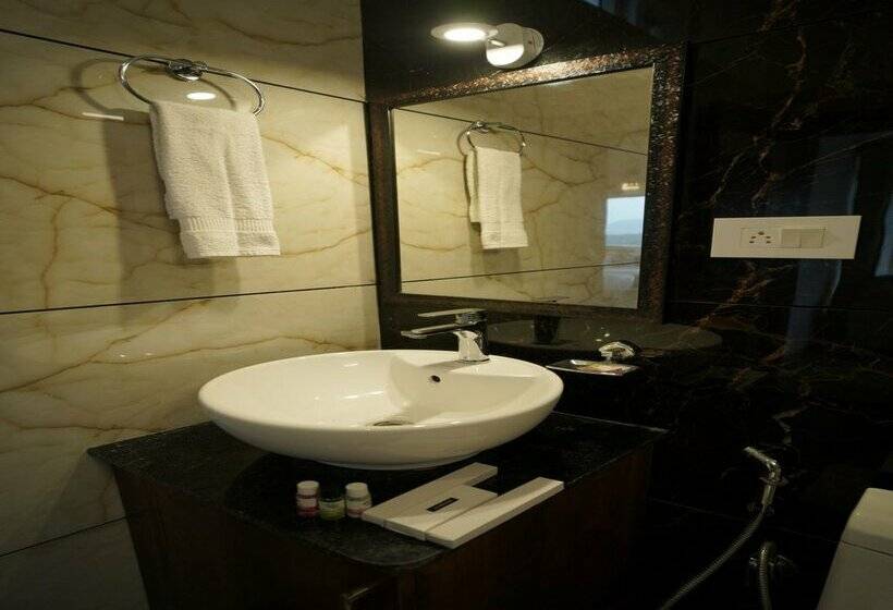 فندق Amar Bagh Resort