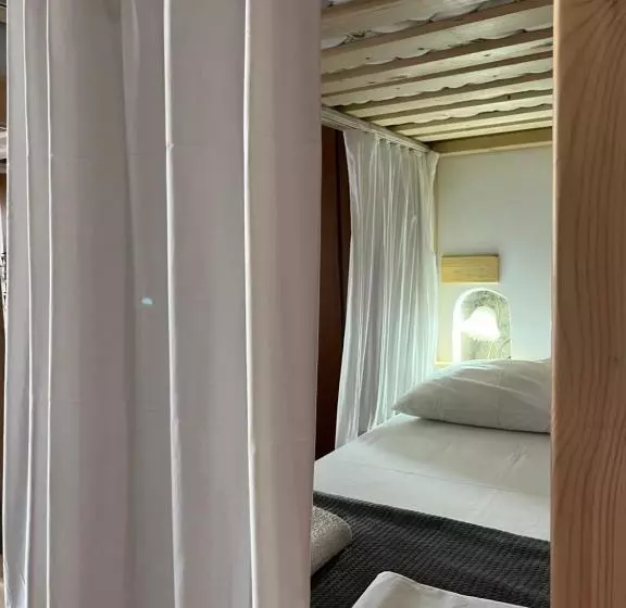 ホテル Cico Hostel &private Room