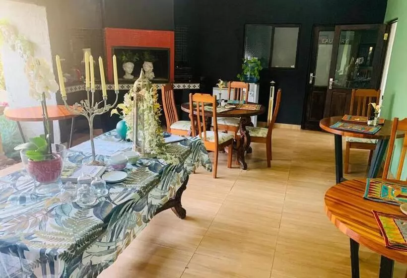 ペンション Douglas Villas