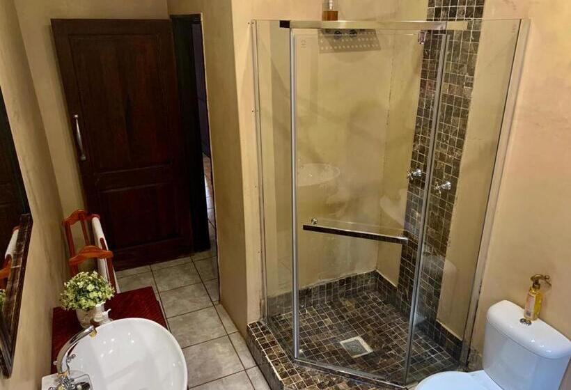 펜션 Douglas Villas