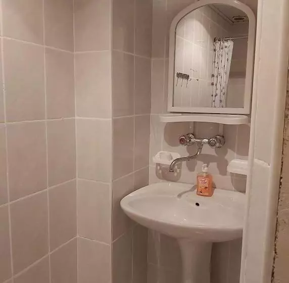 پانسیون Tigran Guest House
