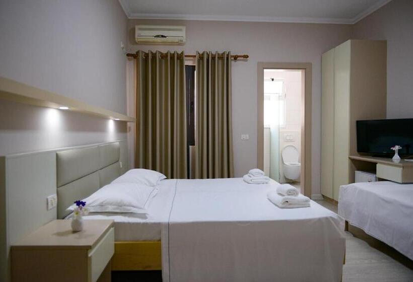 בית מלון כפרי Andi