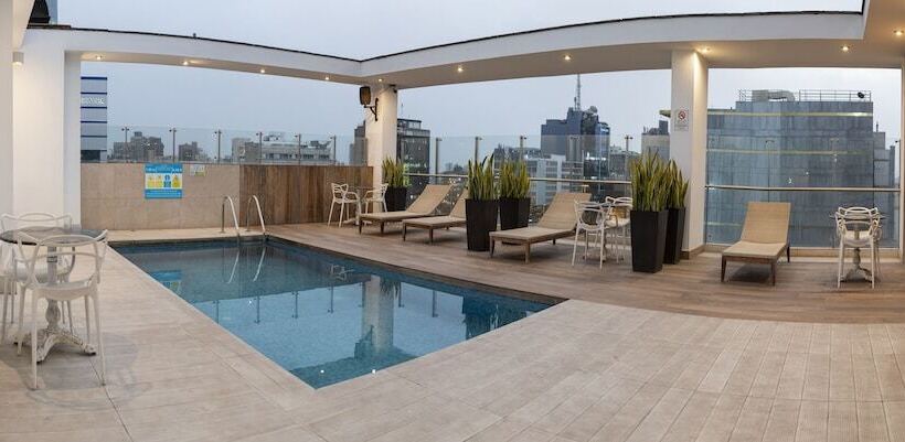 هتل Britania Crystal Collection