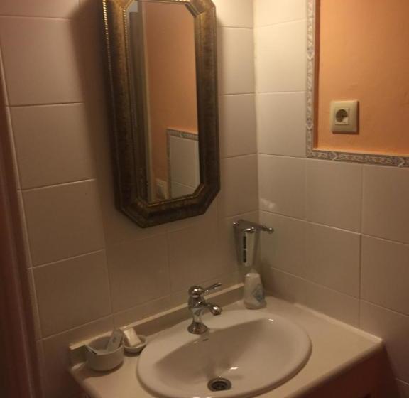 فندق Fonda Molinero