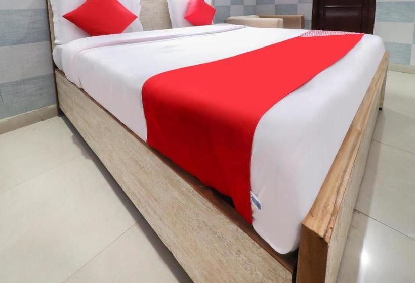 Hotell Oyo 49871 Geeta Palace