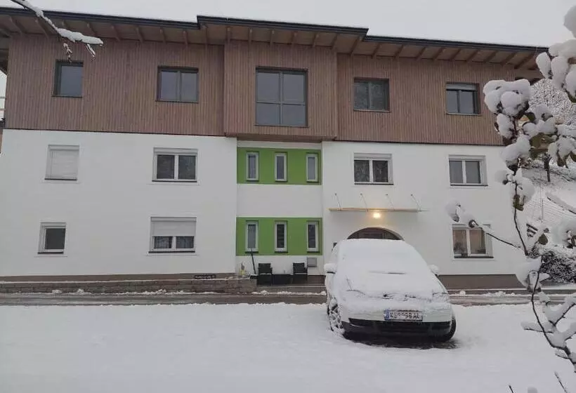 Aamiaismajoitus (B&B) Laudach Inn