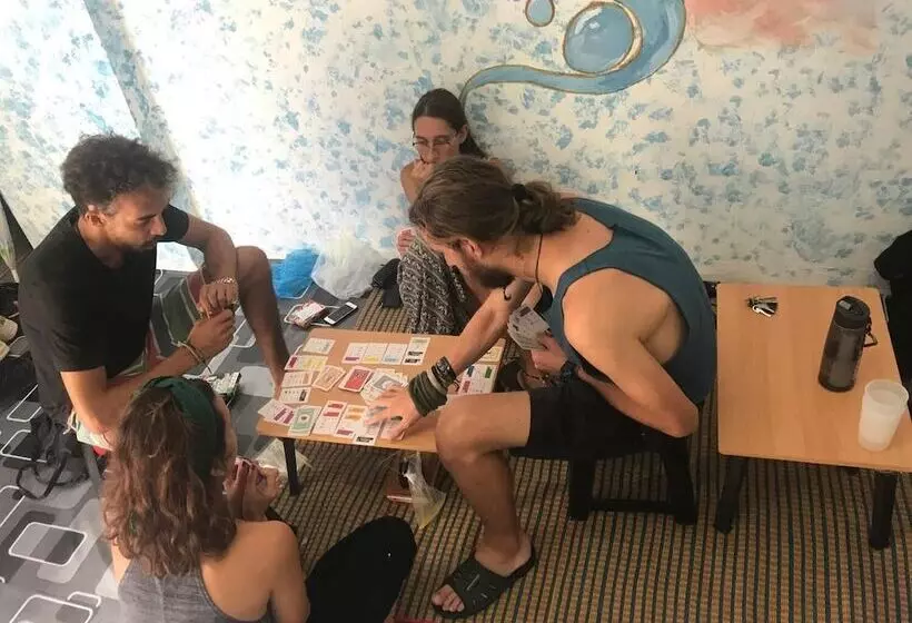 B&l Islanders Inn   Hostel