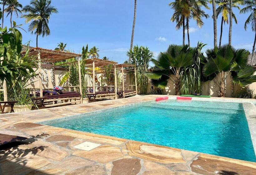 Gadea Boutique Hotel& Gadea Garden Italian Restaurant