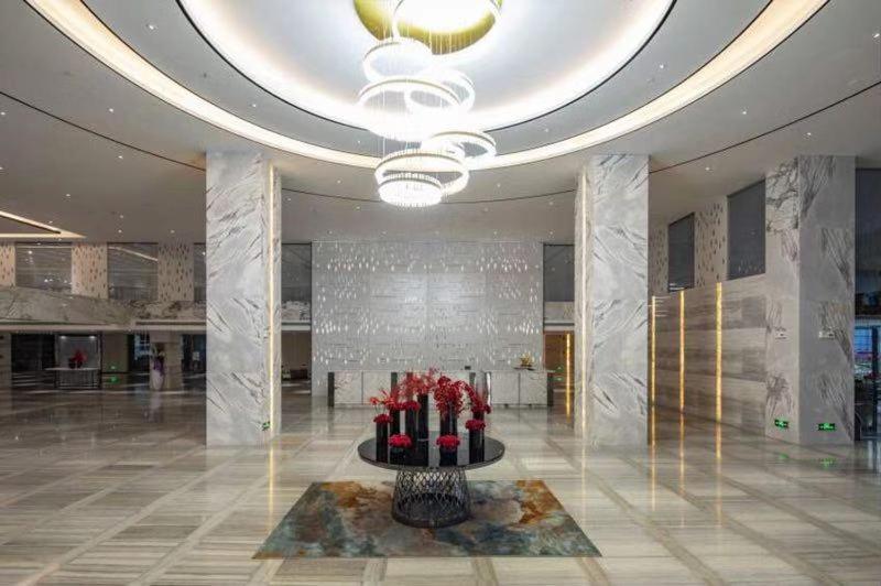 호텔 Ramada By Wyndham Mengzi Suites