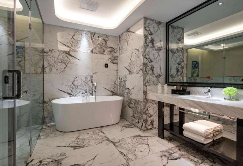 호텔 Ramada By Wyndham Mengzi Suites