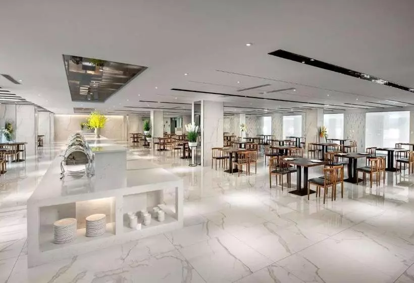 Hotelli Ramada By Wyndham Mengzi Suites