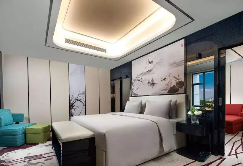 Hotelli Ramada By Wyndham Mengzi Suites