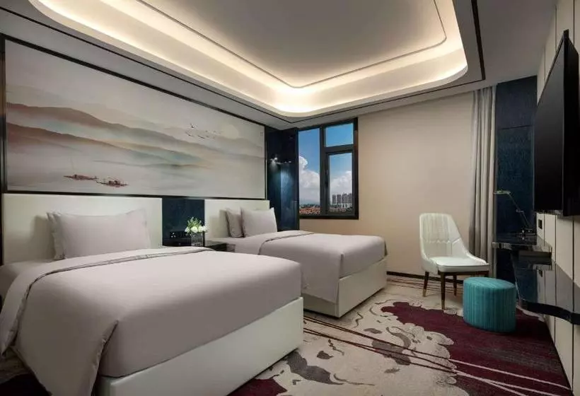 Hotelli Ramada By Wyndham Mengzi Suites