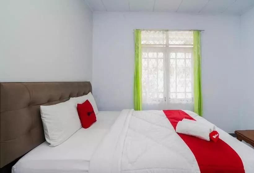 Majatalo Reddoorz Syariah Near Rsud Cimacan