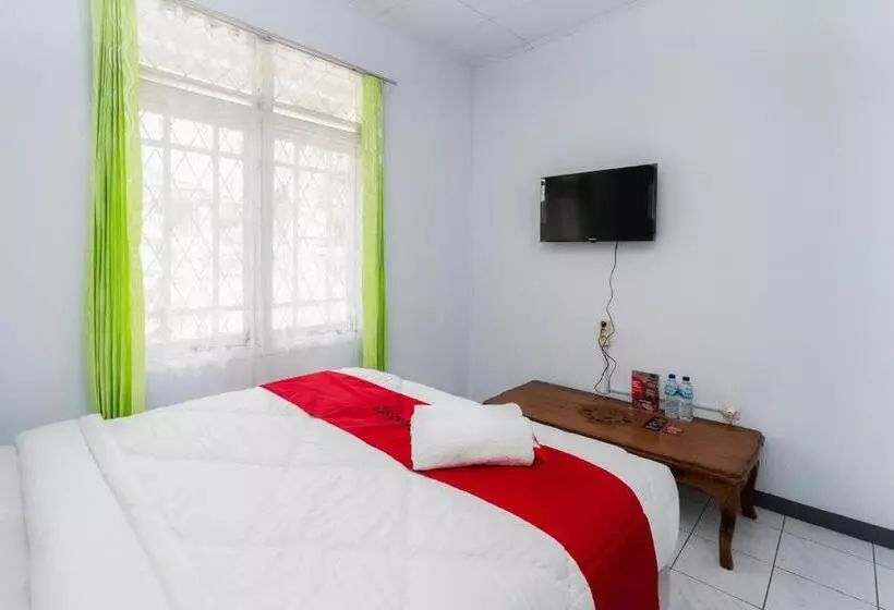 Majatalo Reddoorz Syariah Near Rsud Cimacan