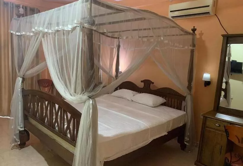 Majatalo The Golden Residence