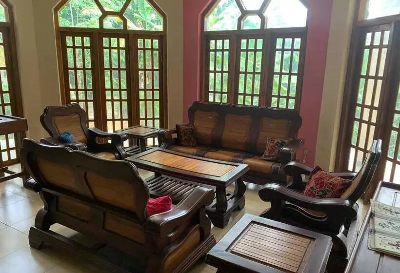 Majatalo The Golden Residence