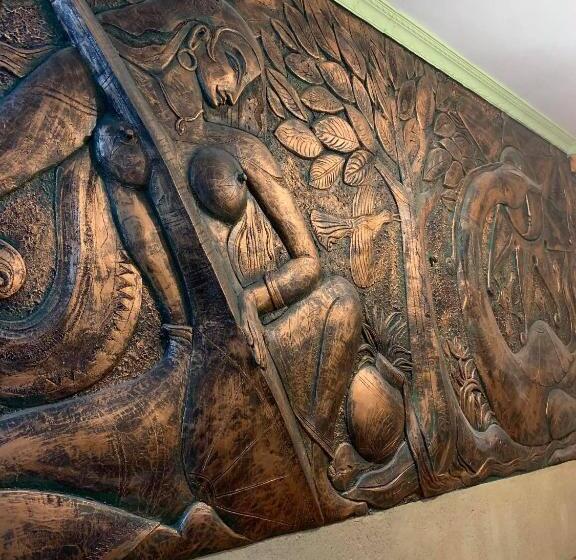 פנסיון The Golden Residence