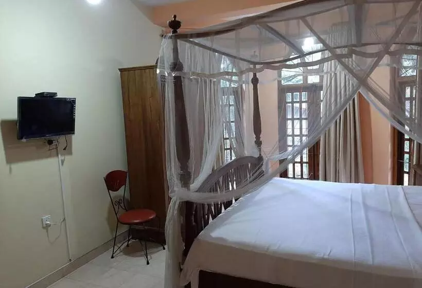 Majatalo The Golden Residence