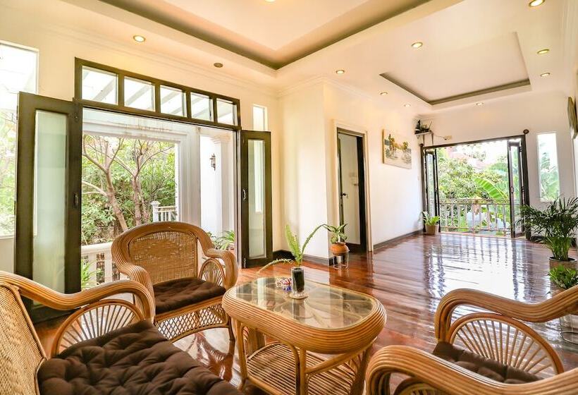 پانسیون Villa Pumpkin