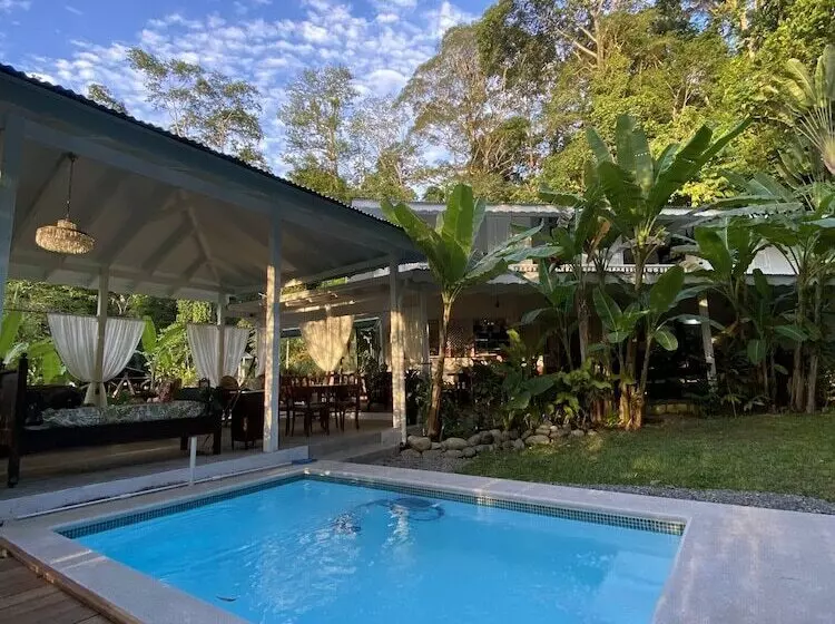 ホテル Colina Secreta   Glamping And Villas