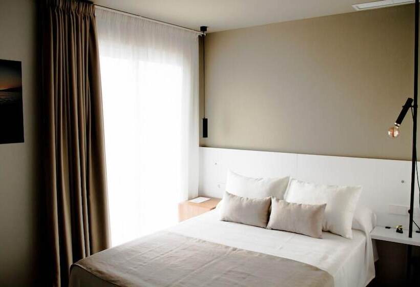 بنسيون Sosiego Hostal De Mar