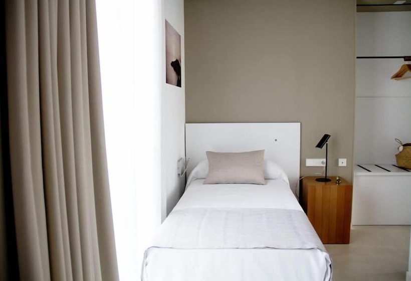 بنسيون Sosiego Hostal De Mar