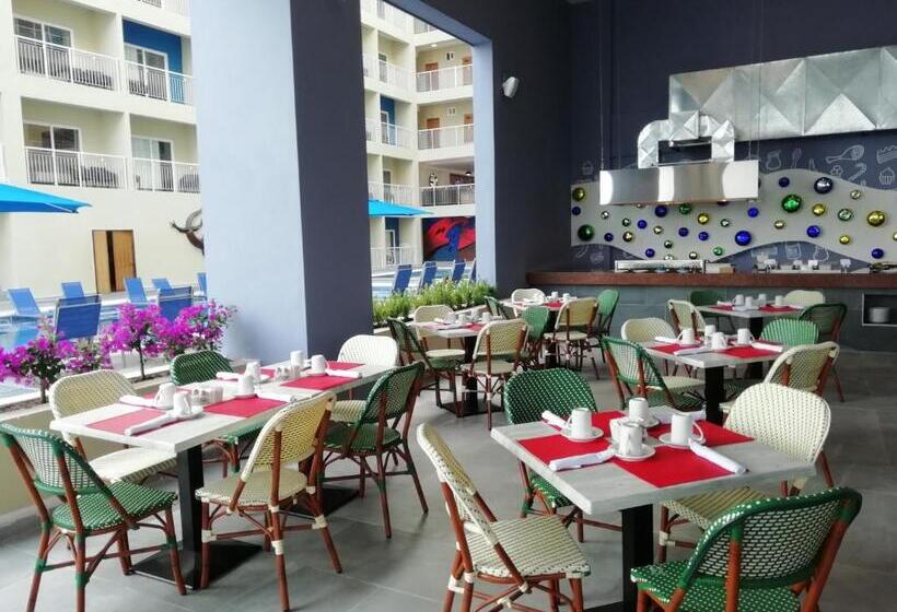 فندق Decameron La Marina Guayabitos, Ramada All Inclusive Resort