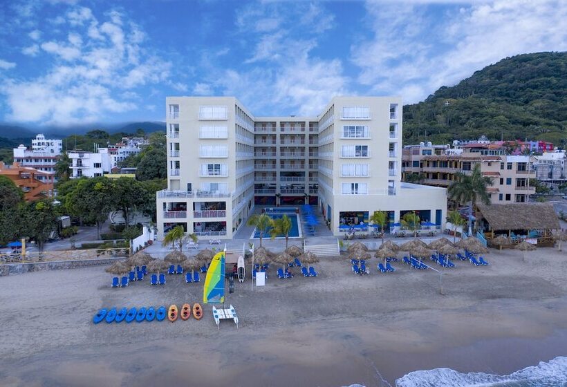 فندق Decameron La Marina Guayabitos, Ramada All Inclusive Resort