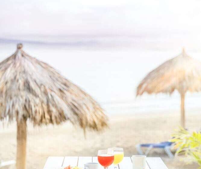 فندق Decameron La Marina Guayabitos, Ramada All Inclusive Resort