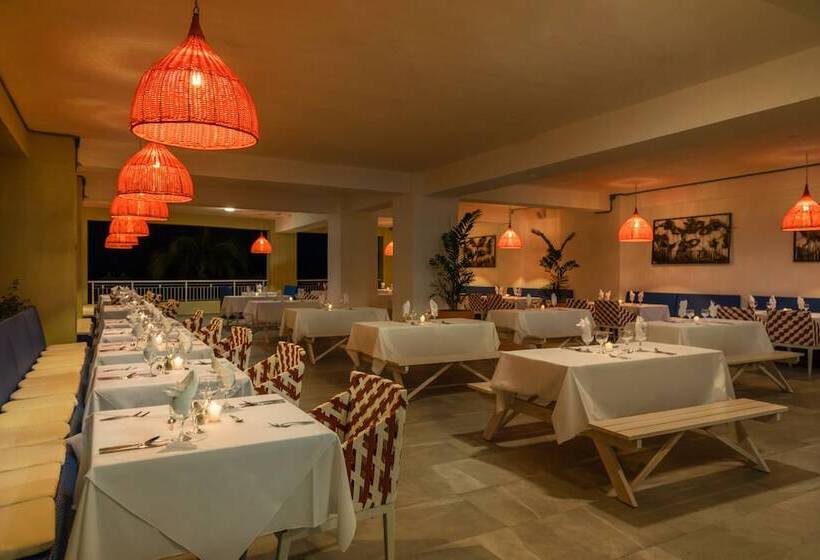 فندق Decameron La Marina Guayabitos, Ramada All Inclusive Resort