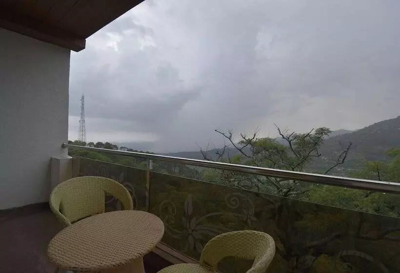 هتل The Royal Castle , Dharamshala