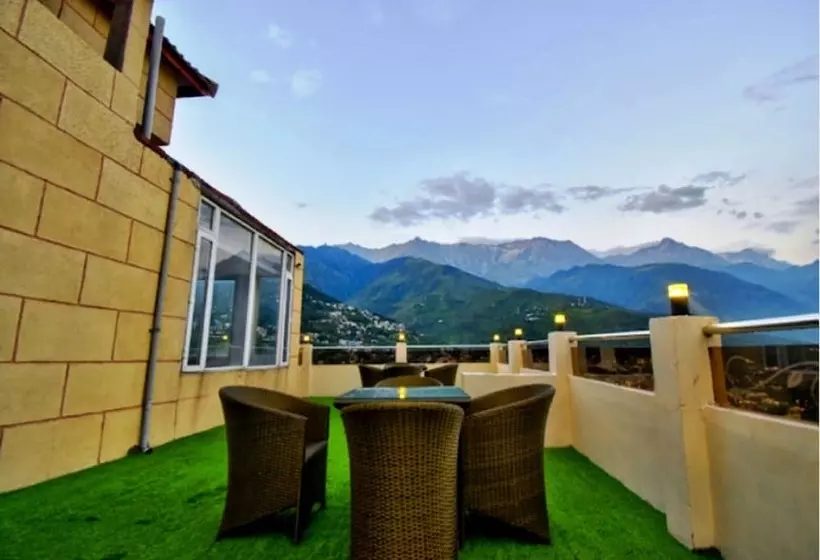 هتل The Royal Castle , Dharamshala