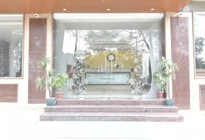 هتل The Royal Castle , Dharamshala