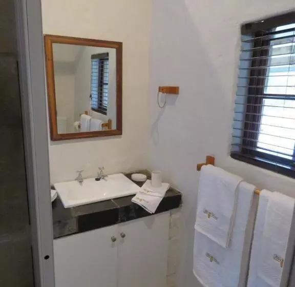 Majatalo His Vessel Guesthouse Clarens Fs