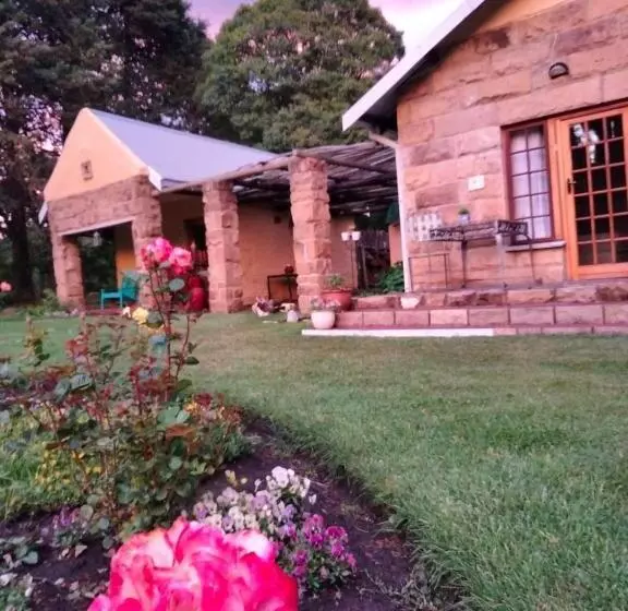 Majatalo His Vessel Guesthouse Clarens Fs