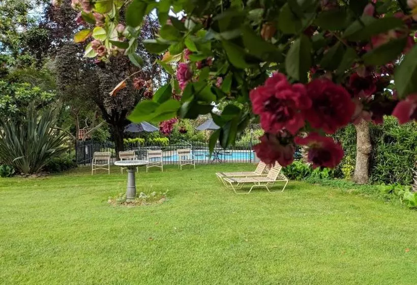 モーテル El Campo Casa Resort