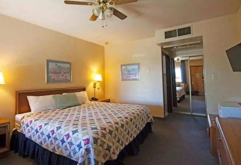 El Rancho Boulder Motel