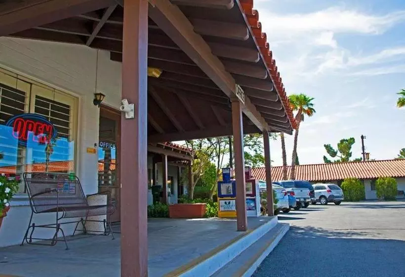 El Rancho Boulder Motel