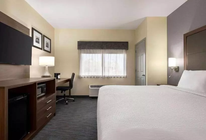 Отель Wingate By Wyndham Appleton