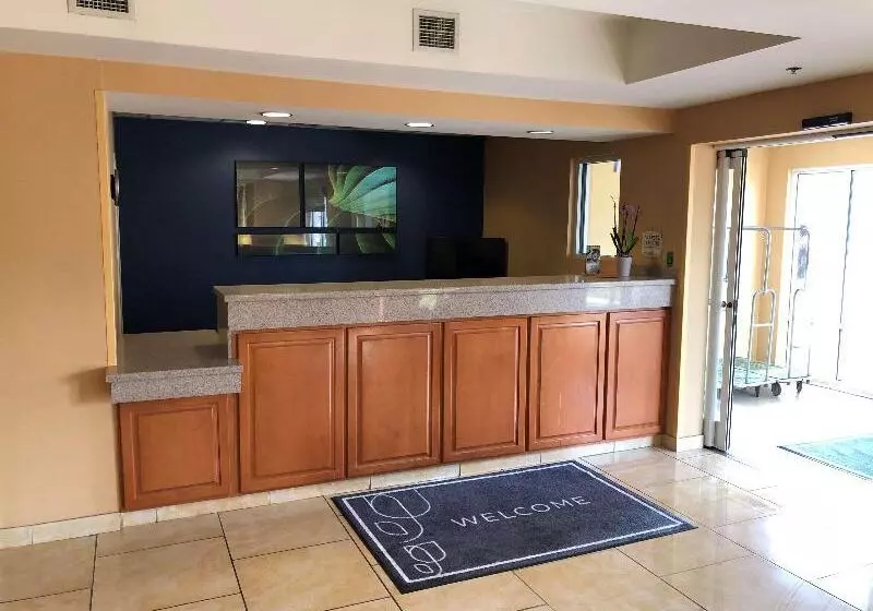 هتل Country Inn & Suites By Radisson, Fayetteville I95, Nc