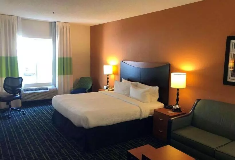 هتل Country Inn & Suites By Radisson, Fayetteville I95, Nc