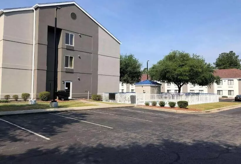 هتل Country Inn & Suites By Radisson, Fayetteville I95, Nc